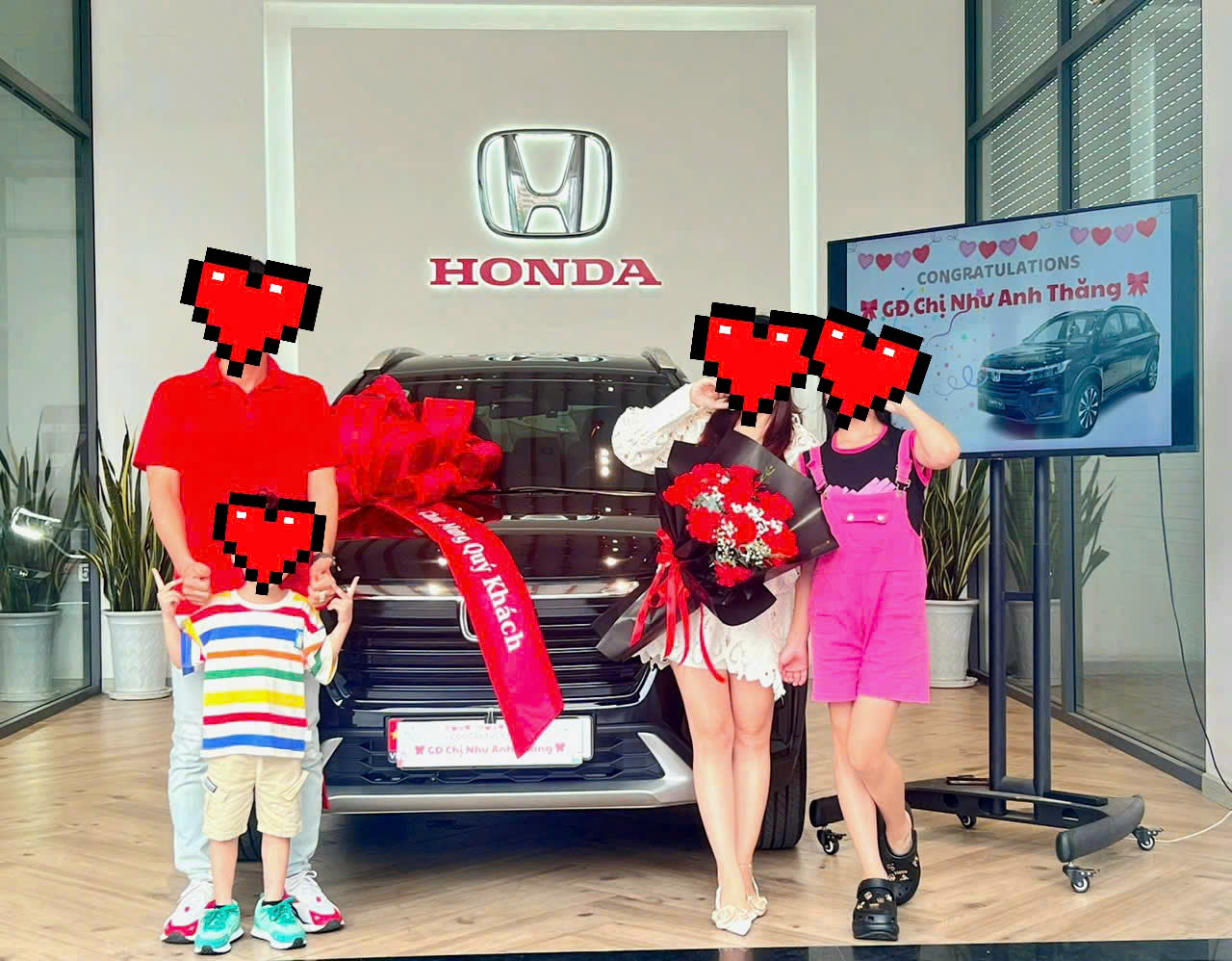 HONDA BRV L ĐEN - Hân hạnh bàn giao đến với gia đình chị Như và anh Thăng